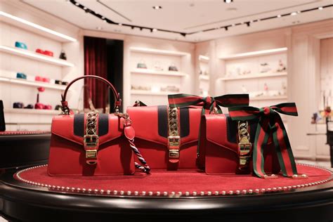 gucci boutique selfridges.